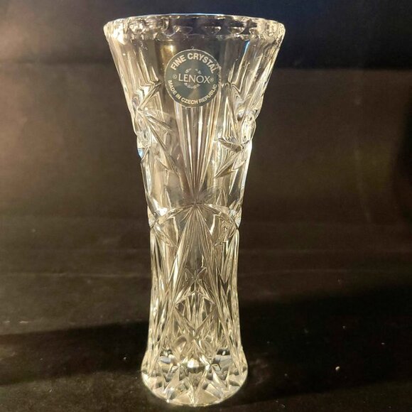 Set Of Lenox Fine Crystal Star Vases. 4" and 6" - Picture 3 of 7